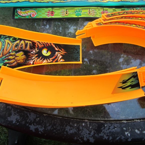 VTG 1994 HOW WHEELS WILDCAT TRACK PARTS - Picture 2 of 6